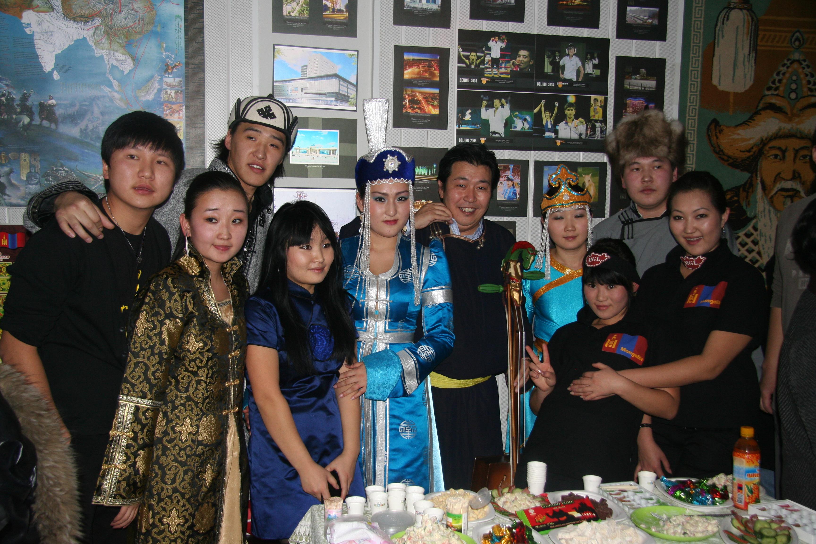 Chinese show, Chinese nationalities
